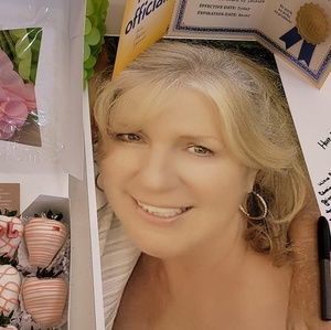 Meet your Posher, Denise